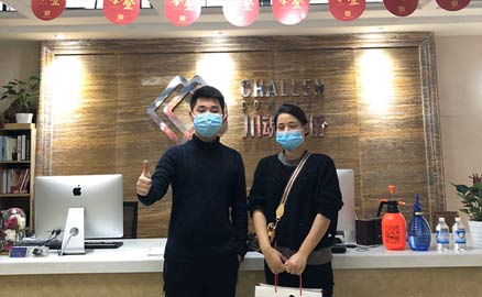 寧波的王姐簽約加盟帽牌貨冒菜