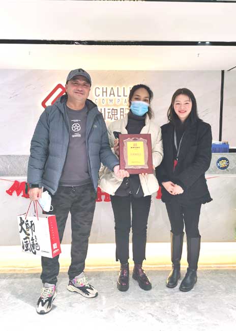 恭喜河北的王老板簽約加盟帽牌貨冒菜