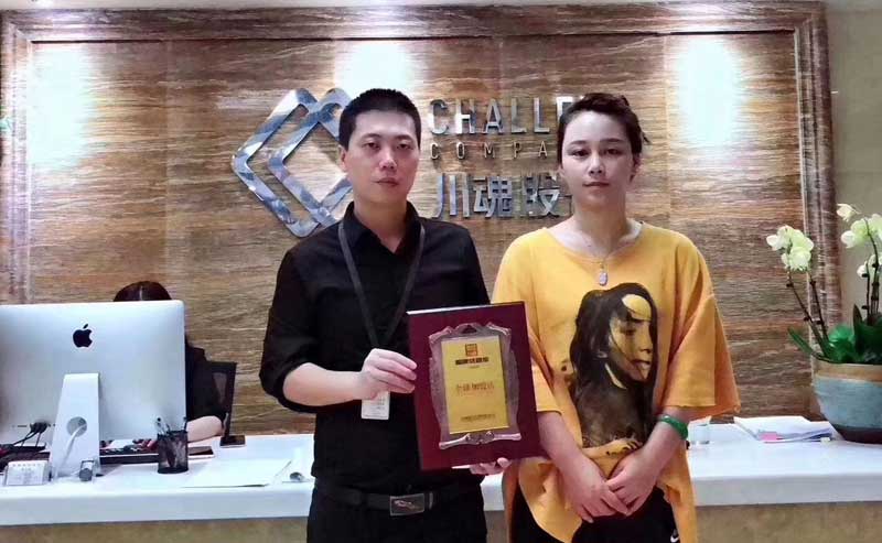 薛女士簽約口碑好的冒菜加盟品牌