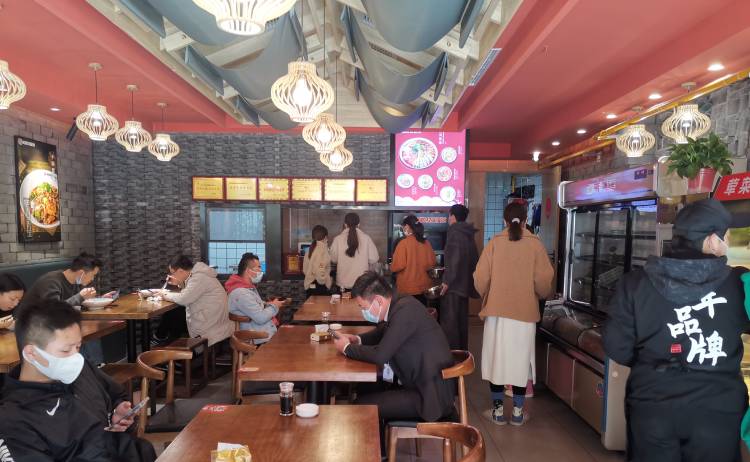 冒菜店經(jīng)營：餐飲同行打價(jià)格戰(zhàn)怎么辦？