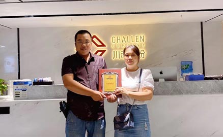 四川自貢的丁先生加盟帽牌貨冒菜