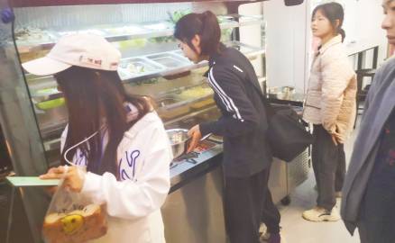 加盟一個冒菜店需要了解些什么？