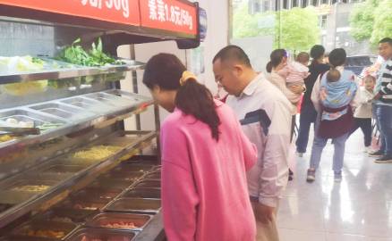 冒菜加盟店裝修應(yīng)該要注意什么？