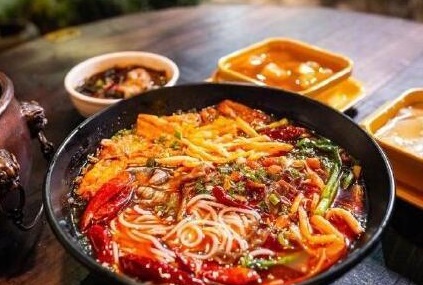 四川冒菜加盟要多少錢？加盟細節(jié)與費用分析