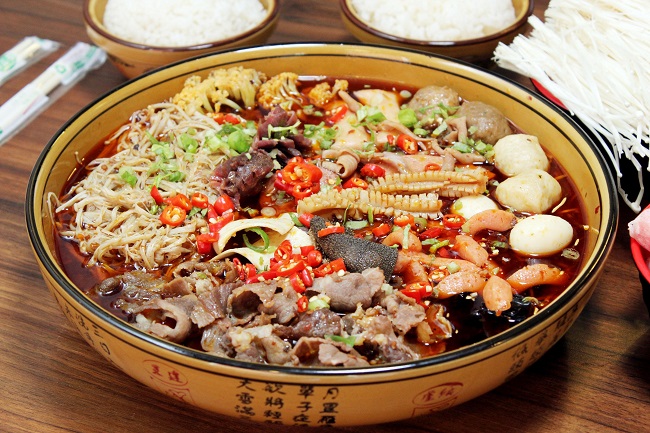 開個冒菜店要多少成本，帽牌貨告訴你