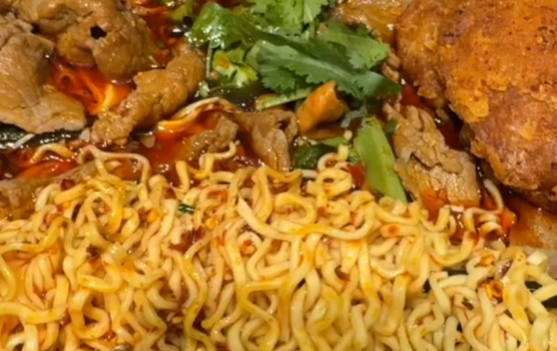 我想和朋友合伙開個冒菜店，一般是怎么加盟的呢