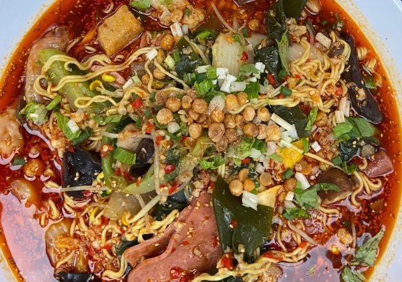 冒菜和缽缽雞的區(qū)別是什么