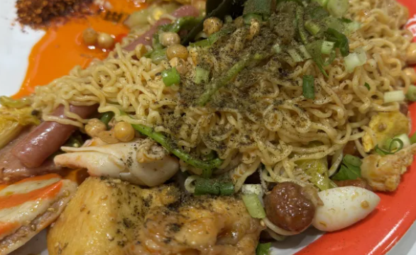 一家冒菜店一個(gè)月營(yíng)收有多少錢