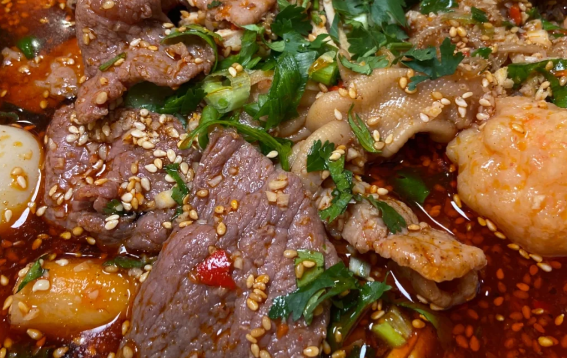 鄉(xiāng)鎮(zhèn)開冒菜店有搞頭嗎？看完心里就有數(shù)